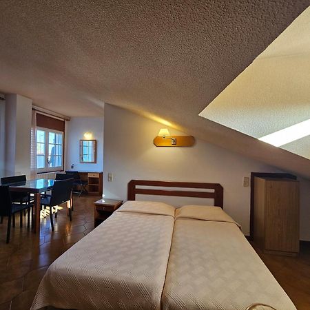 Hostal Celmar Malllorca II Malgrat de Mar Exterior foto