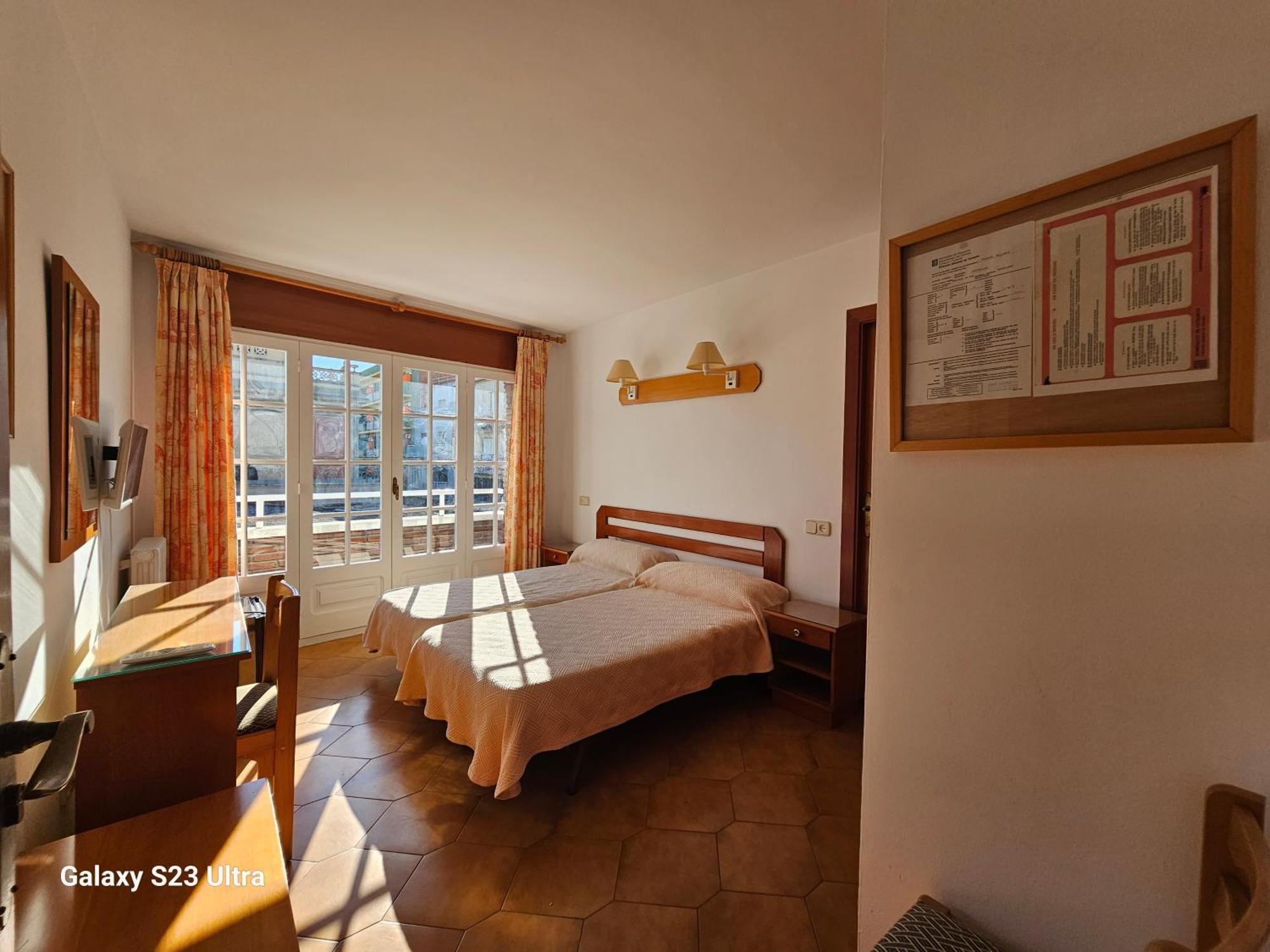 Hostal Celmar Malllorca II Malgrat de Mar Exterior foto