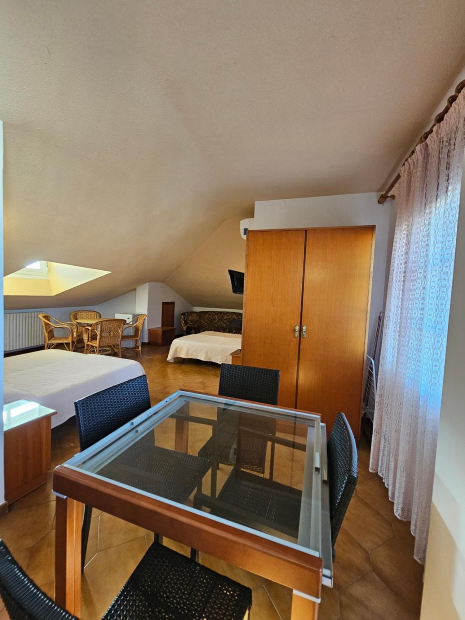 Hostal Celmar Malllorca II Malgrat de Mar Exterior foto