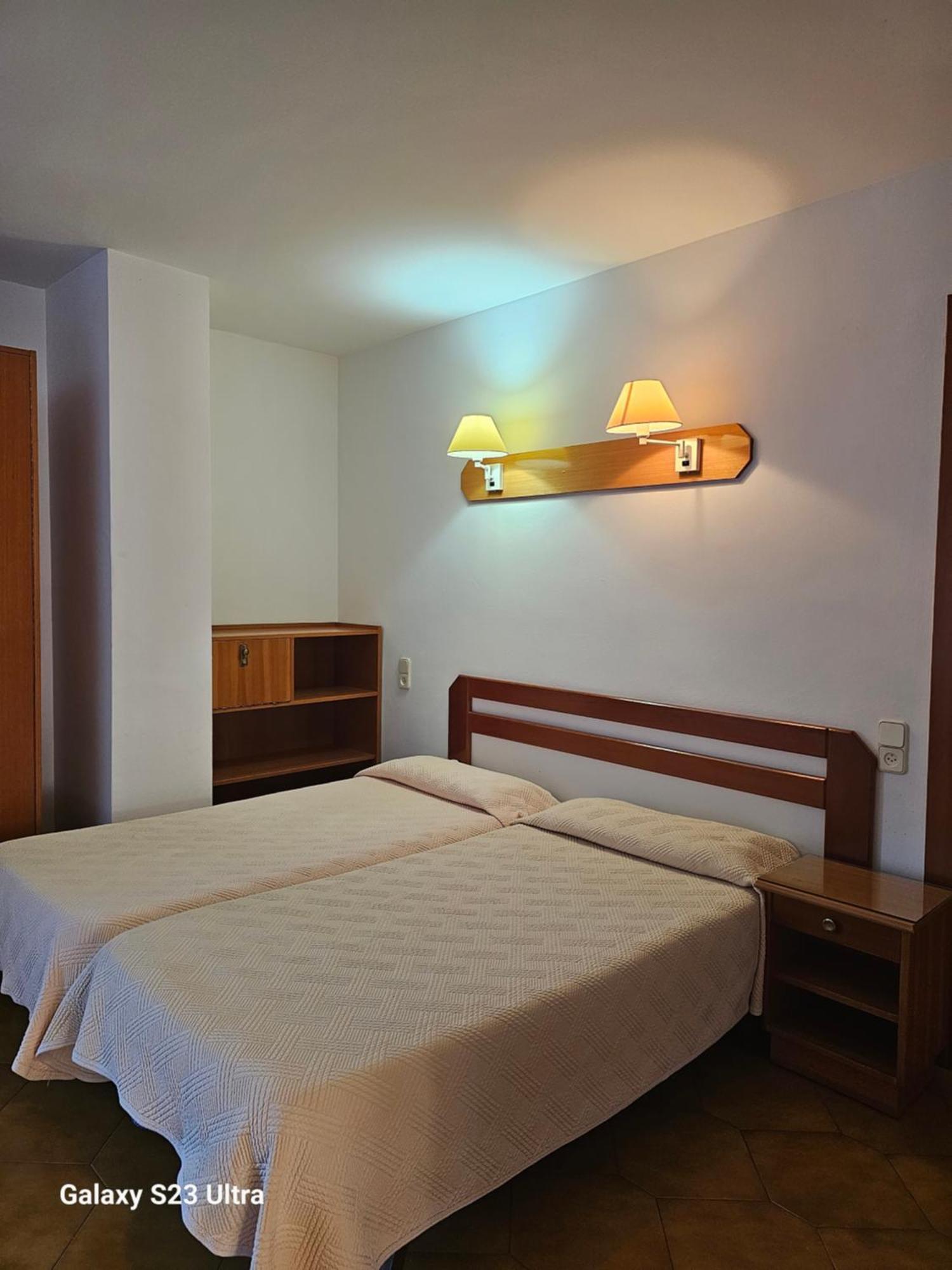 Hostal Celmar Malllorca II Malgrat de Mar Exterior foto