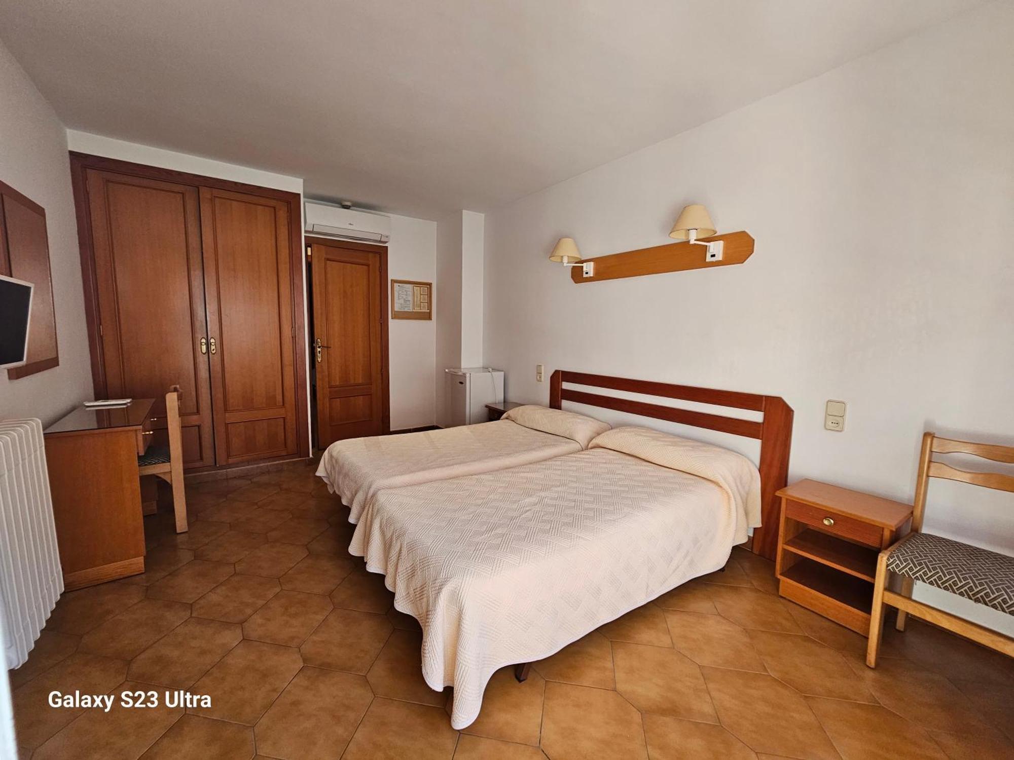 Hostal Celmar Malllorca II Malgrat de Mar Exterior foto