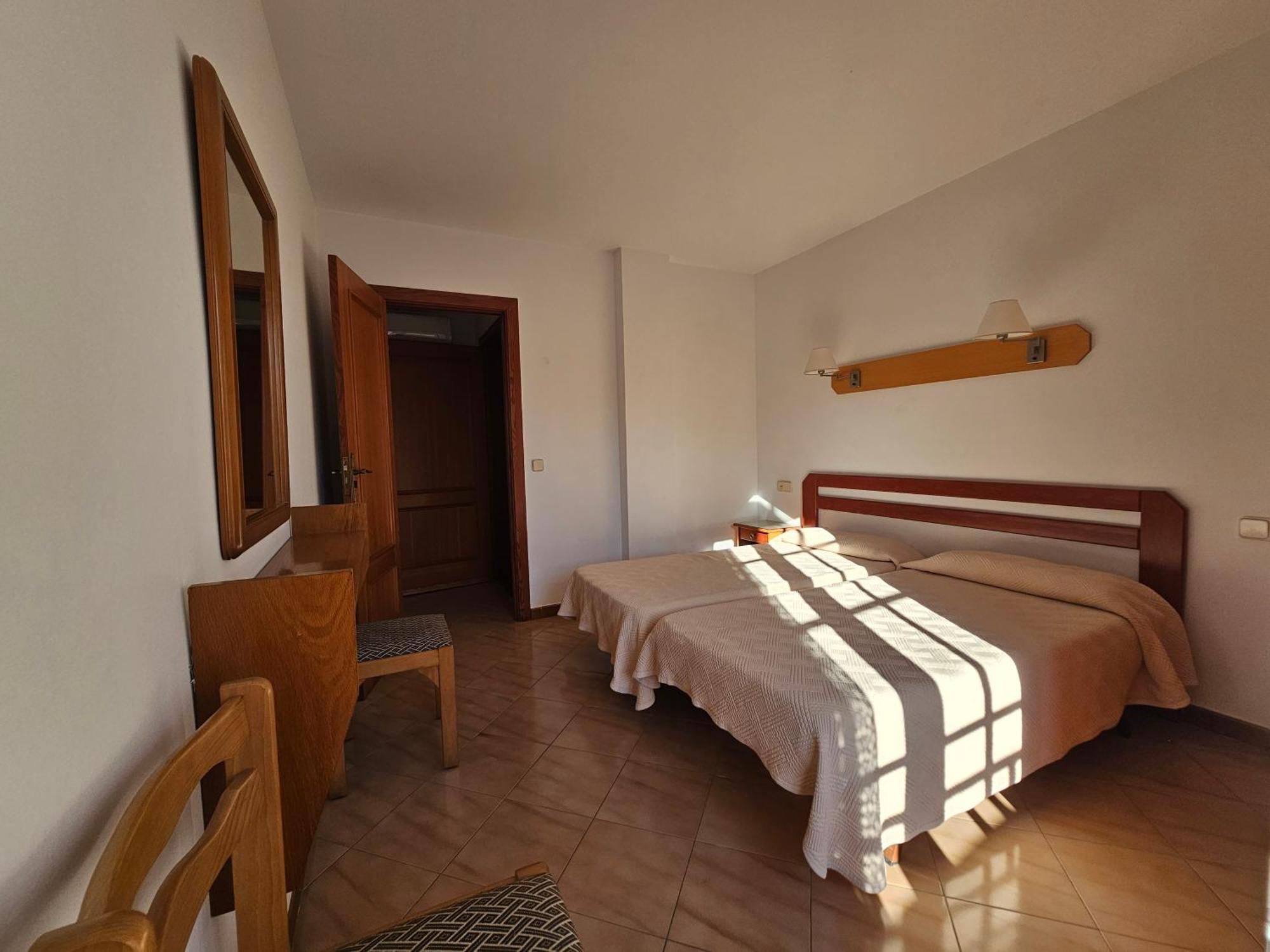 Hostal Celmar Malllorca II Malgrat de Mar Exterior foto